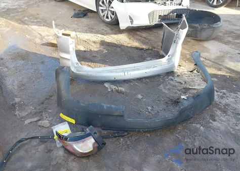 2015 Chevrolet Traverse Ls z USA, uszkodzony, nr VIN 1GNKVFED5FJ233018